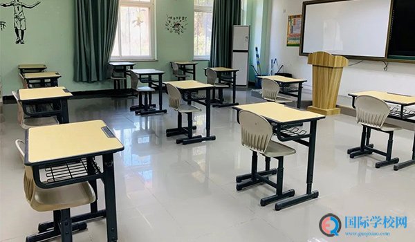 北京市新府学外国语学校 ：北京新府学复课工作准备如何？督查领导这样说