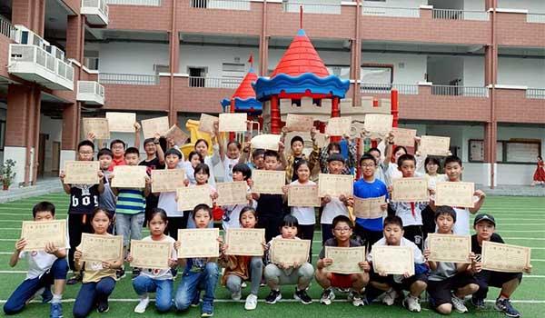 苏州中加枫华国际学校 ：为学杯，快来围观枫华“小作家们”的作品！