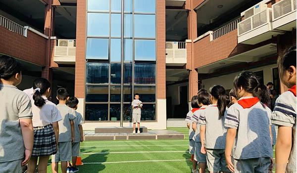 苏州中加枫华国际学校 ：教师节特别行动，中加风华小学部送祝福