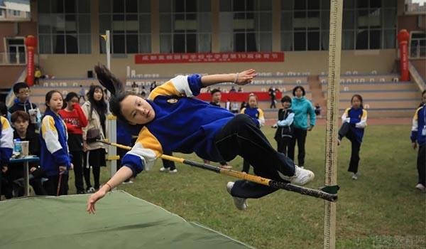 成都美视国际学校 ：凌云赛秋风，成都美视中学部体育节圆满结束