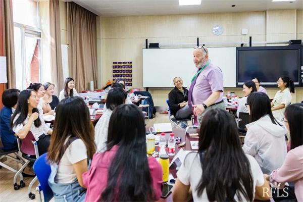 北京王府学校校园的安全系统要多强大 才可呵护起学生读书时光里的 “小确幸”