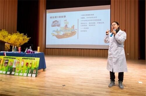 如何帮助孩子营养均衡健康饮食？营养师在成都巴德美际课堂上这样讲