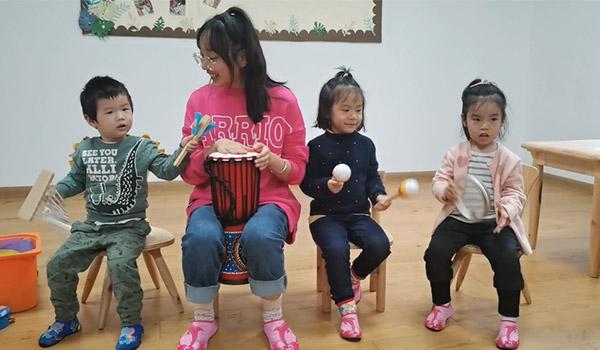 杭州桑庐私立幼儿园 ：杭州桑庐幼儿园的幼儿在这里高效学习