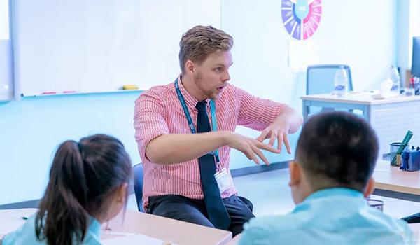 家长们每年在国际学校上要花费多少？