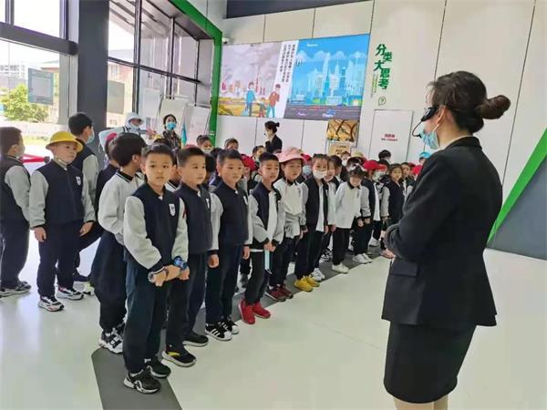 上海帕丁顿双语学校小学部春游活动