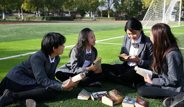 北京青苗国际双语学校 ：在北京青苗大学展活动上遇见国际名校