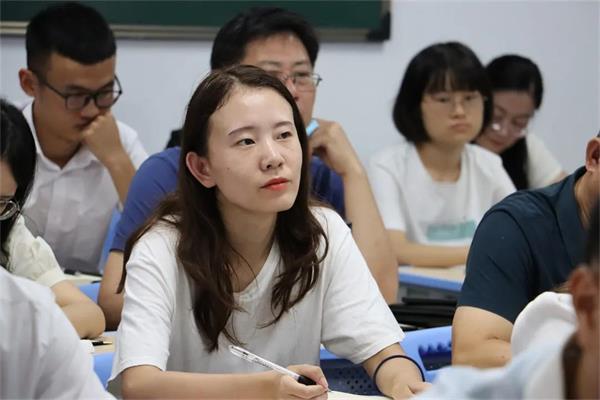 东莞市翰林实验学校国际部高中2021秋季新教师岗前培训正式启动