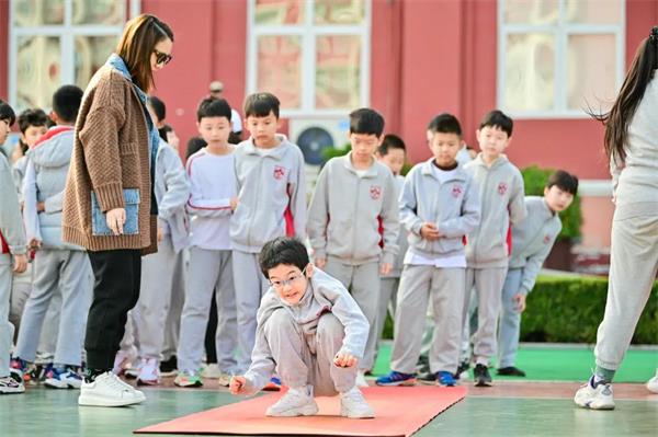 体育爱迪｜恰同学少年，北京爱迪国际学校学生赛场夺魁，舍我其谁