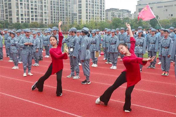 致敬丰碑，强国有我——北大附属嘉兴实验学校第六届体育节