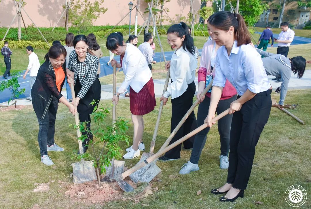 今天，你为地球充“植”了吗？ - 惠州培文