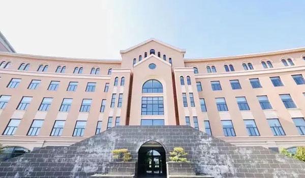 上海诺思兰顿国际学校 ：上海诺思兰顿国际学校师资竟然如此强大！