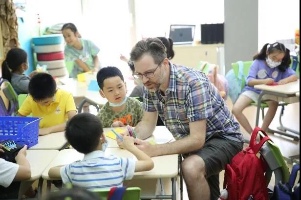 万科双语学校小学部经济学与数学课程                