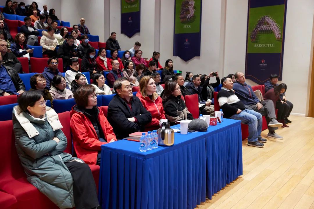 上海七宝德怀特高级中学2021 _ 22学年第一学期期末总结大会                