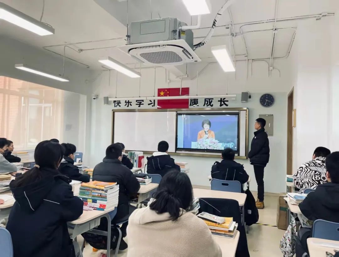 点亮科学梦 | 平湖卡迪夫学子同上“科学第一节课” - 卡迪夫公学平湖