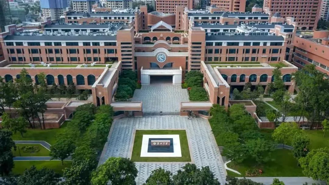 深圳中学国际部怎么样呢?深中学霸分享申请美国Top30大学经验！                