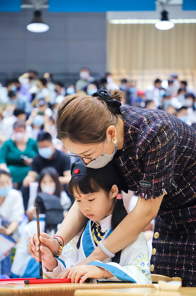 北京新府学外国语学校开学典礼：筑爱为舟，载梦启航 _ 北京新府学外国语学校