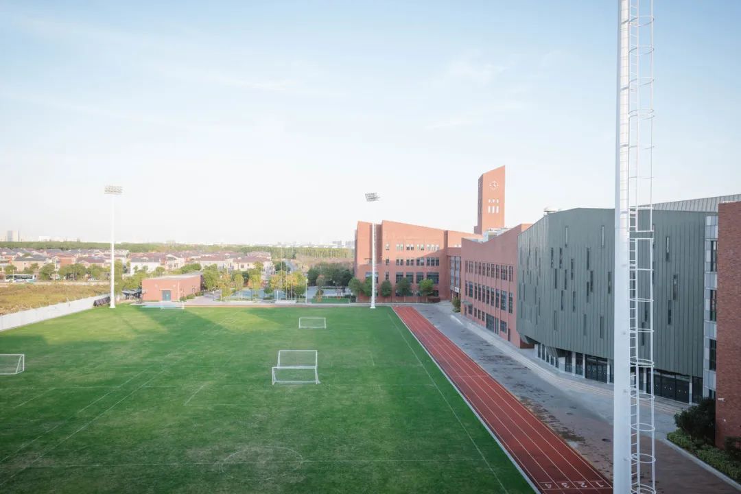 走近上海德闳国际学校全人教育中的体育教与学                