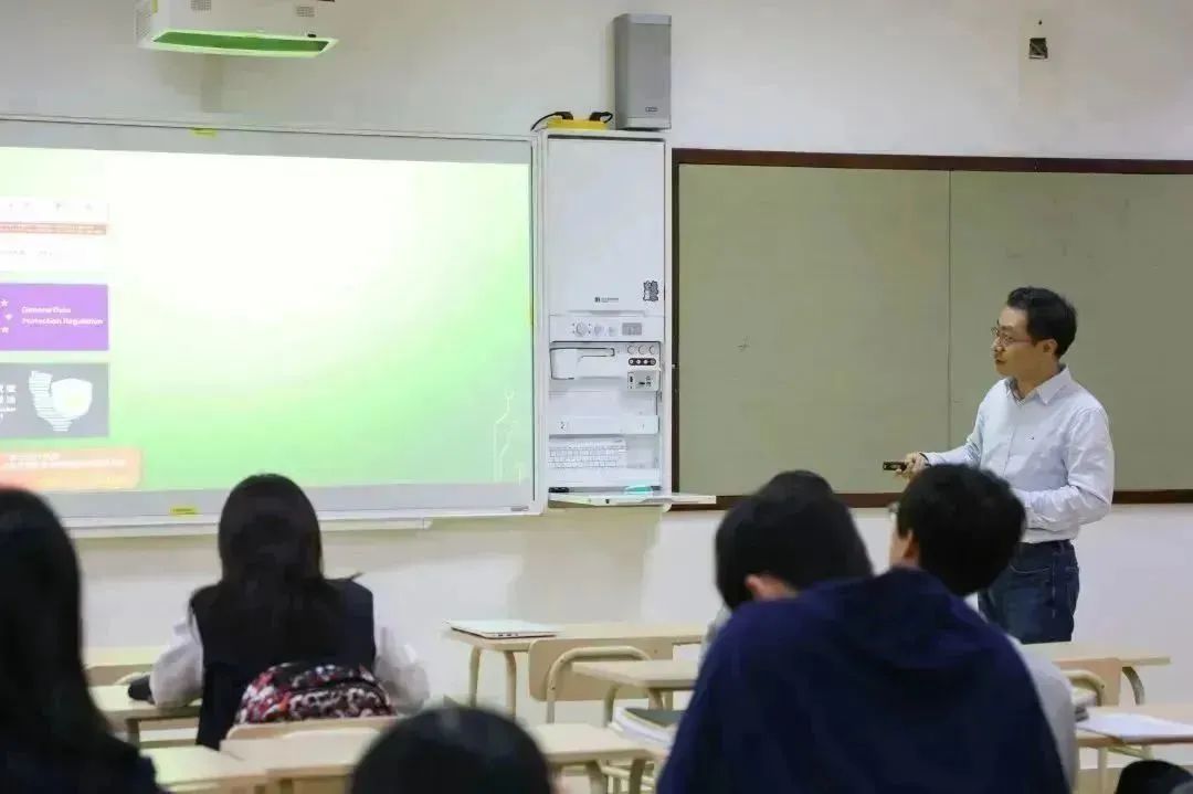 上海星河湾双语学校高中部职业日回顾                