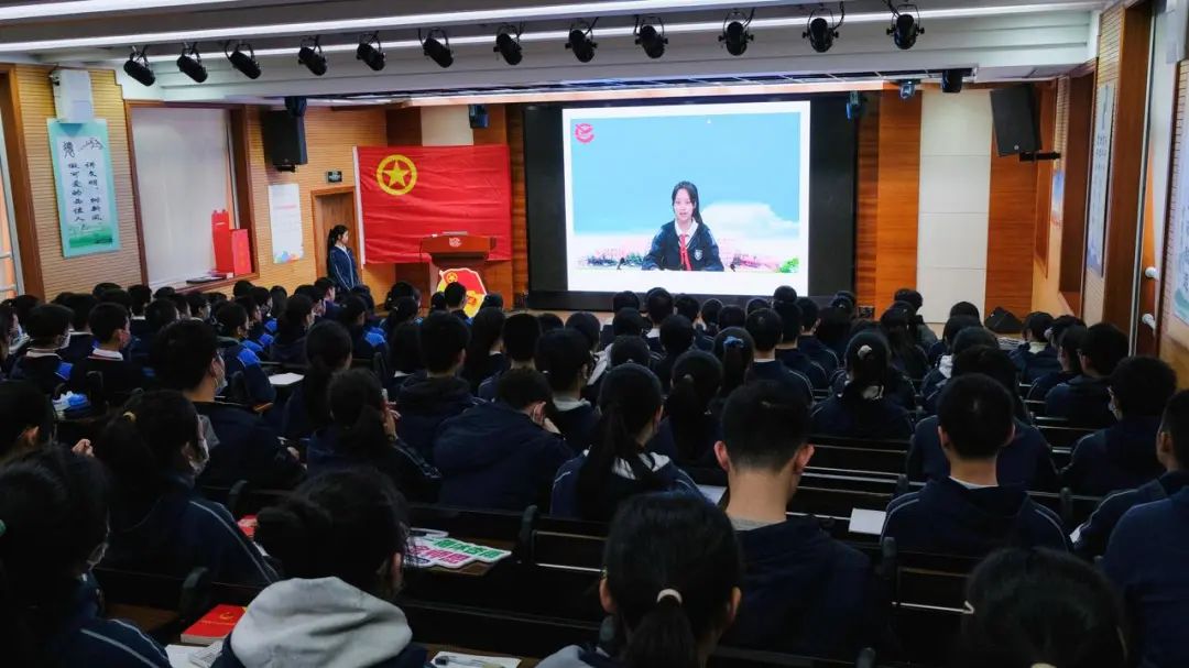 共青团上海市西南位育中学第十五届代表大会隆重举行                