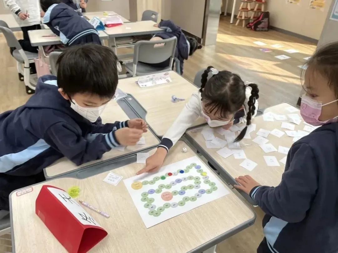 广州暨大港澳子弟学校：首届π Day                